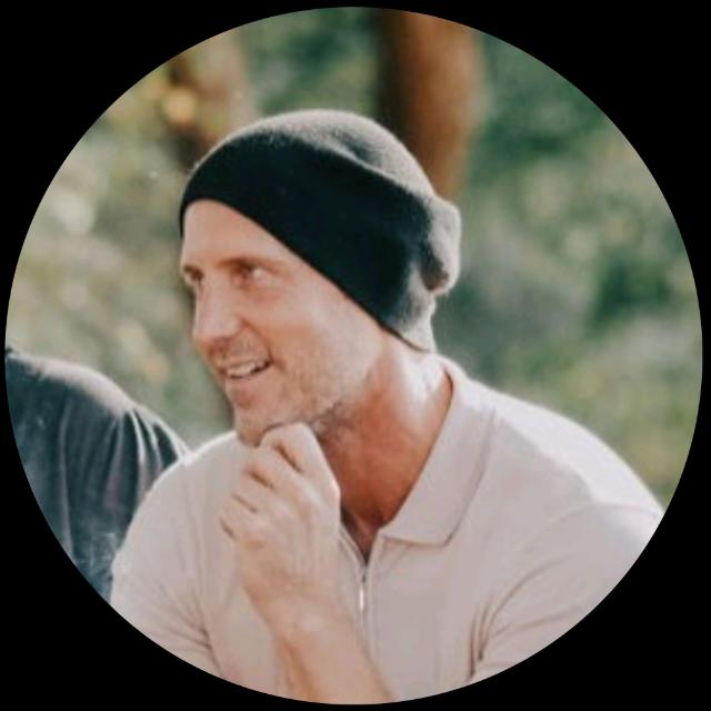 Personal trainer Cardiff Bay - James at The Conscious Bodybuilder